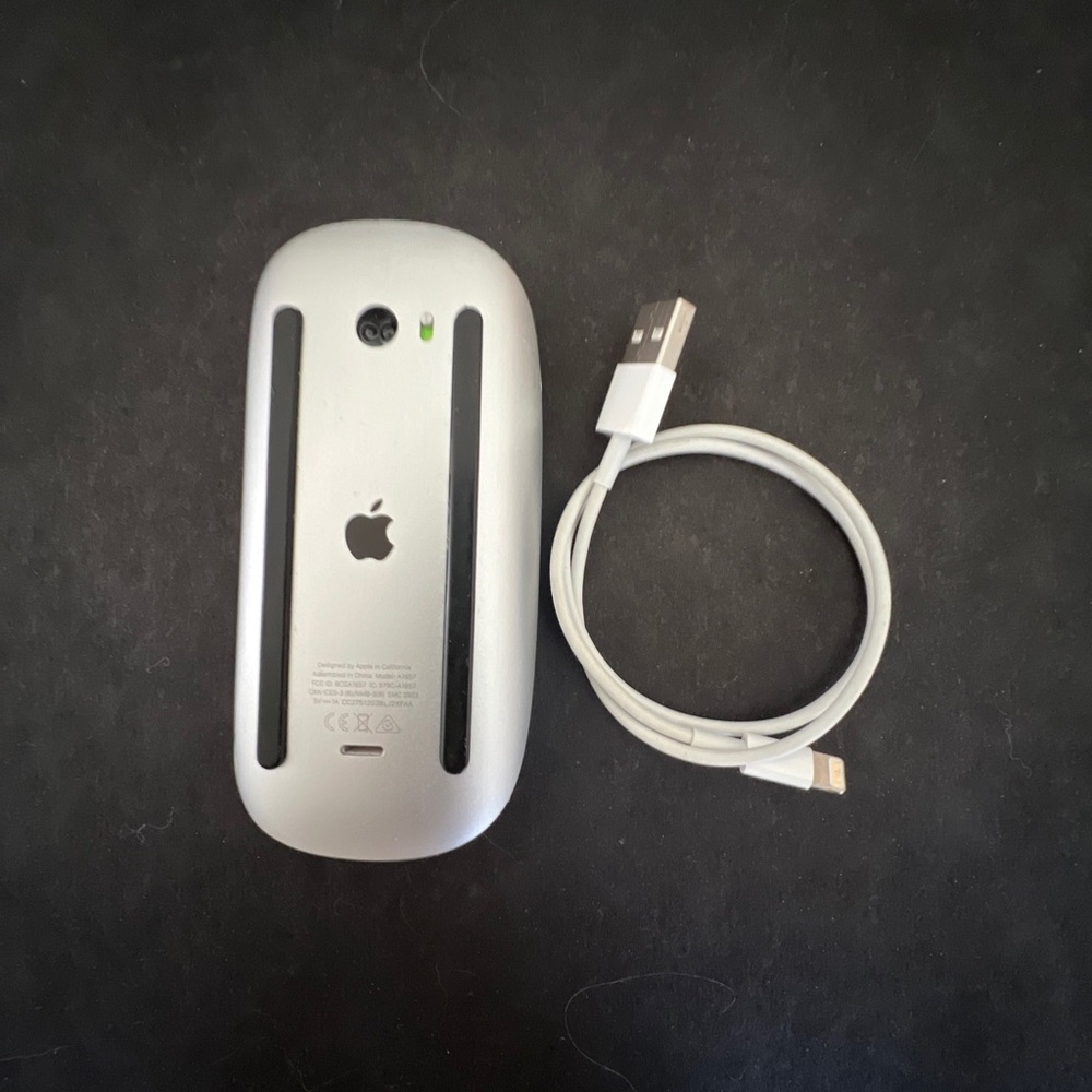 Magic Mouse 2 - Model A1657 - White - 5 Available